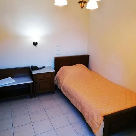 Ξενοδοχείο Dolopia 3*